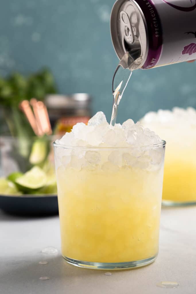 Pineapple Ginger Beer Mocktail w/ Fresh Ginger Cup of Zest